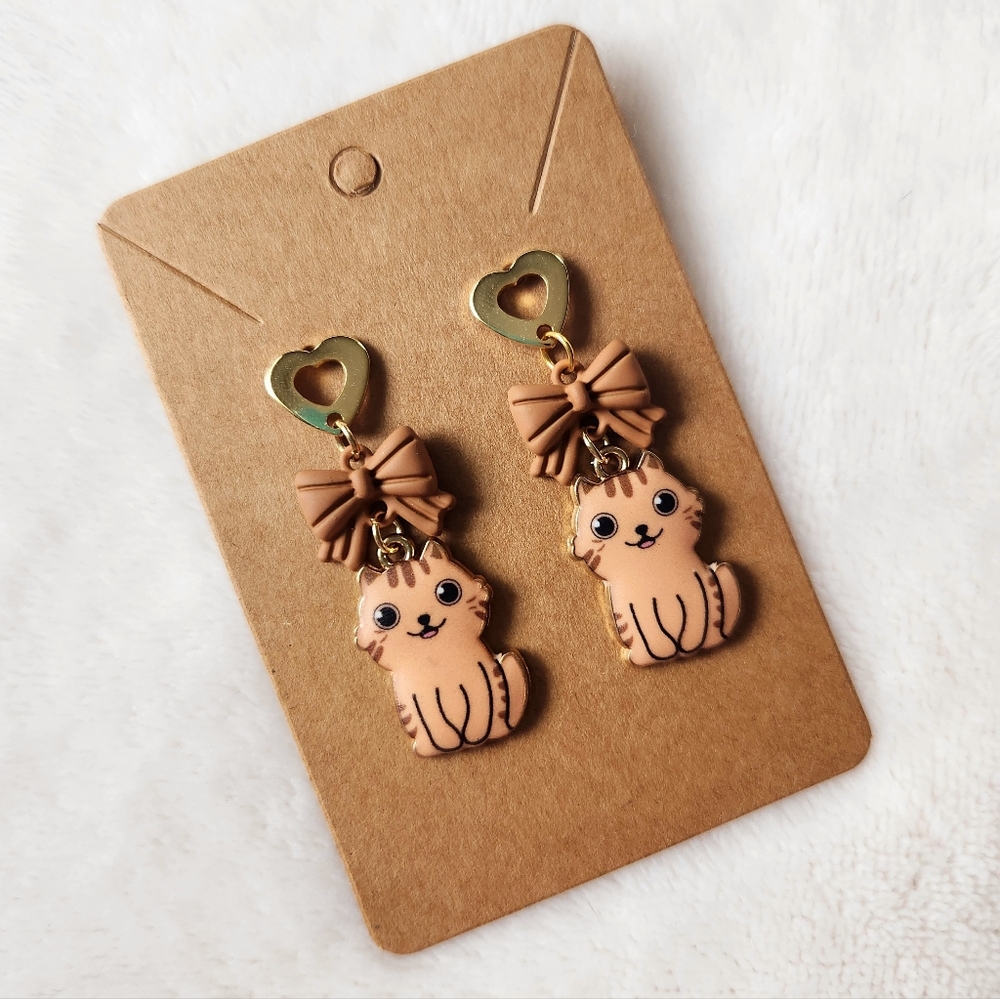 Adorable Tan Cat Earrings
